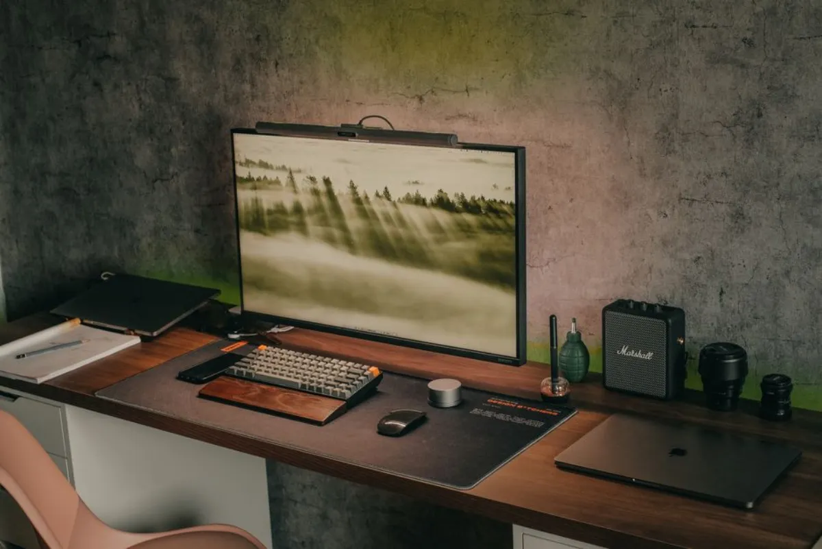 workspace laptop